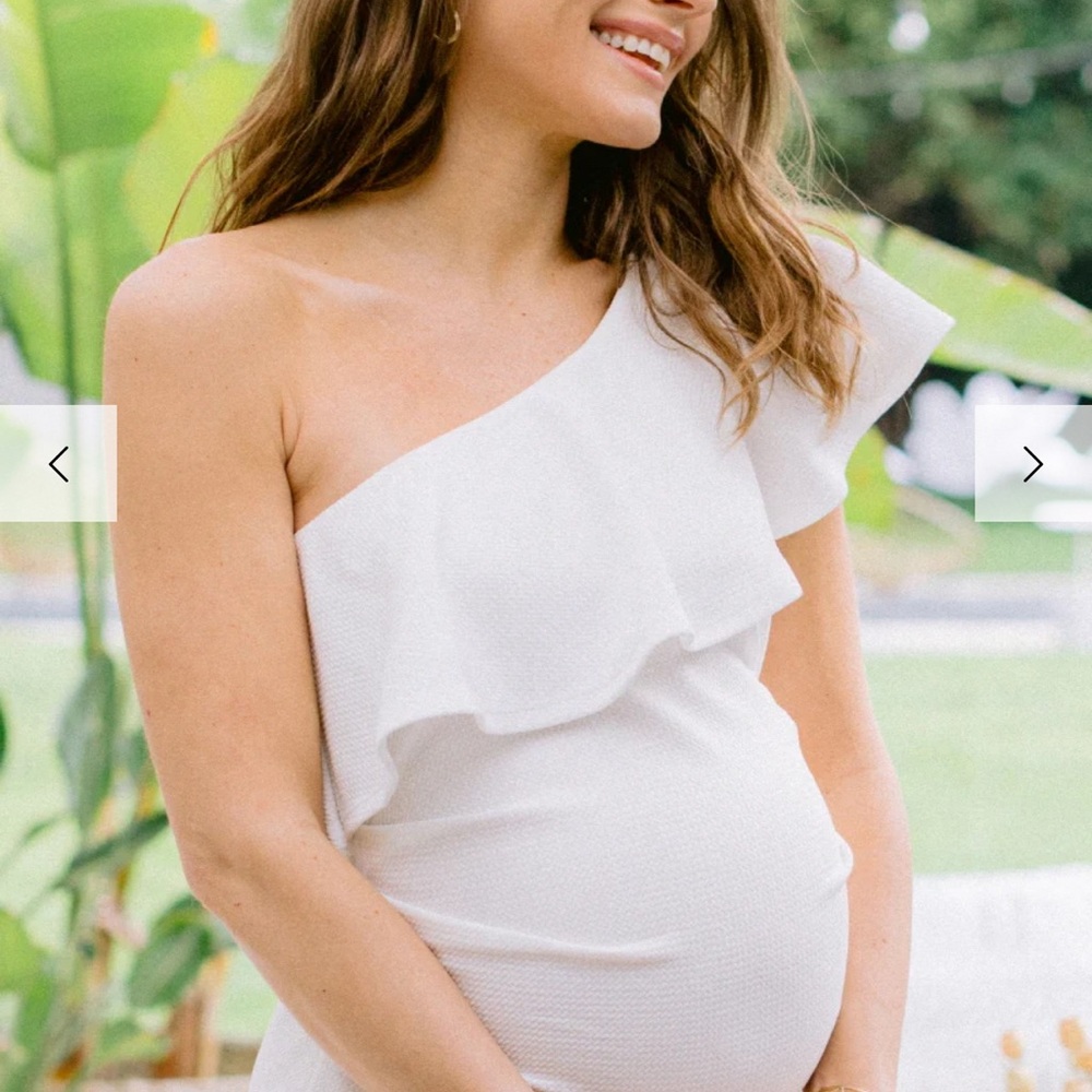 Hello MIZ White One-Shoulder Maternity Dress